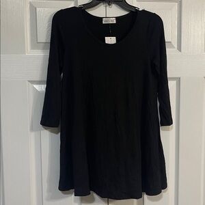 Chic Black Tunic Top for Women